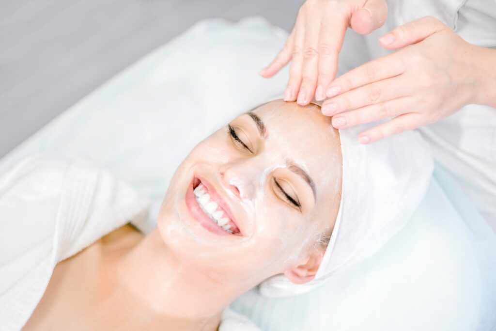 Customized Facial Treatment | Vivant Med Spa | Itasca, Illinois